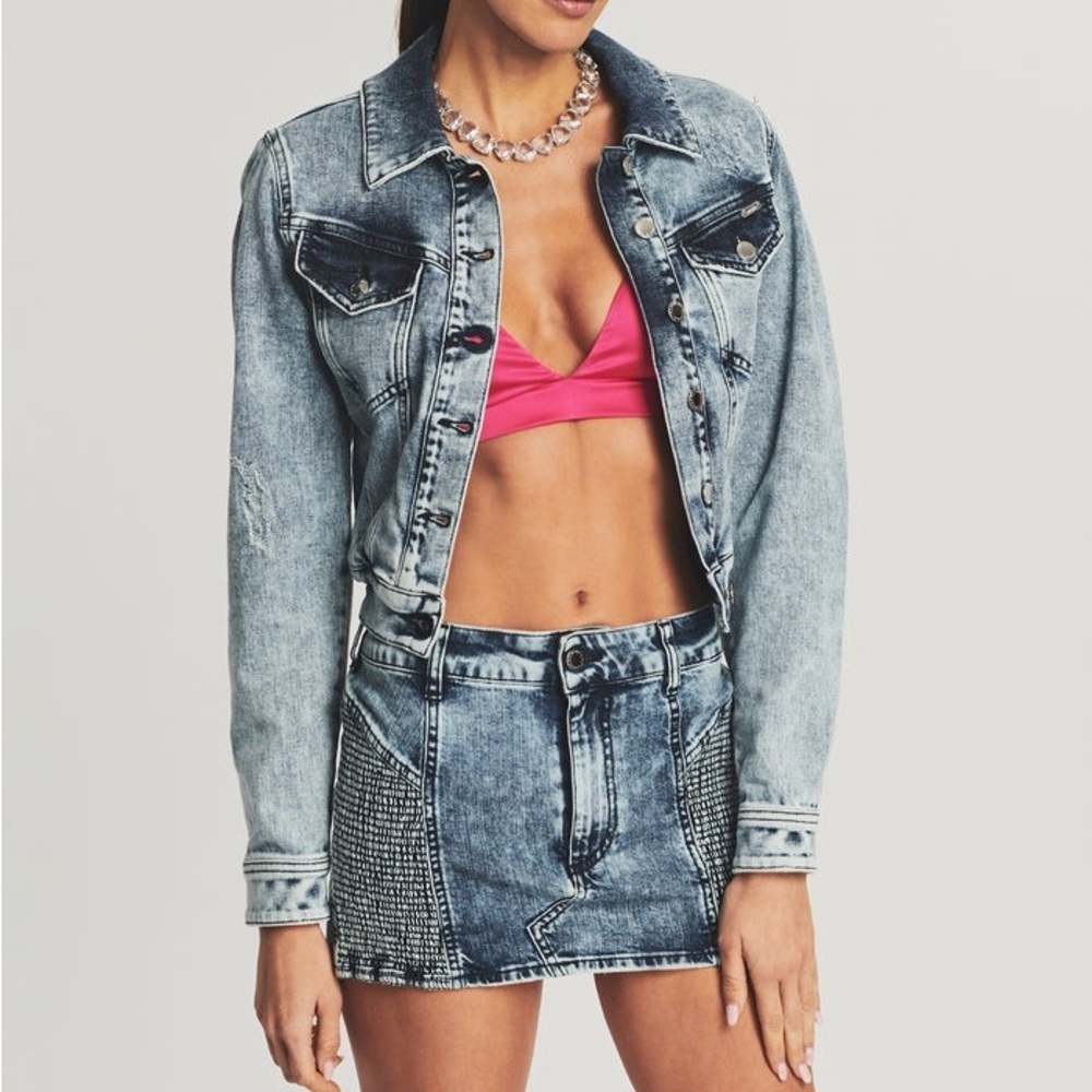 NWT Retrofête DESTINY JACKET Size Small